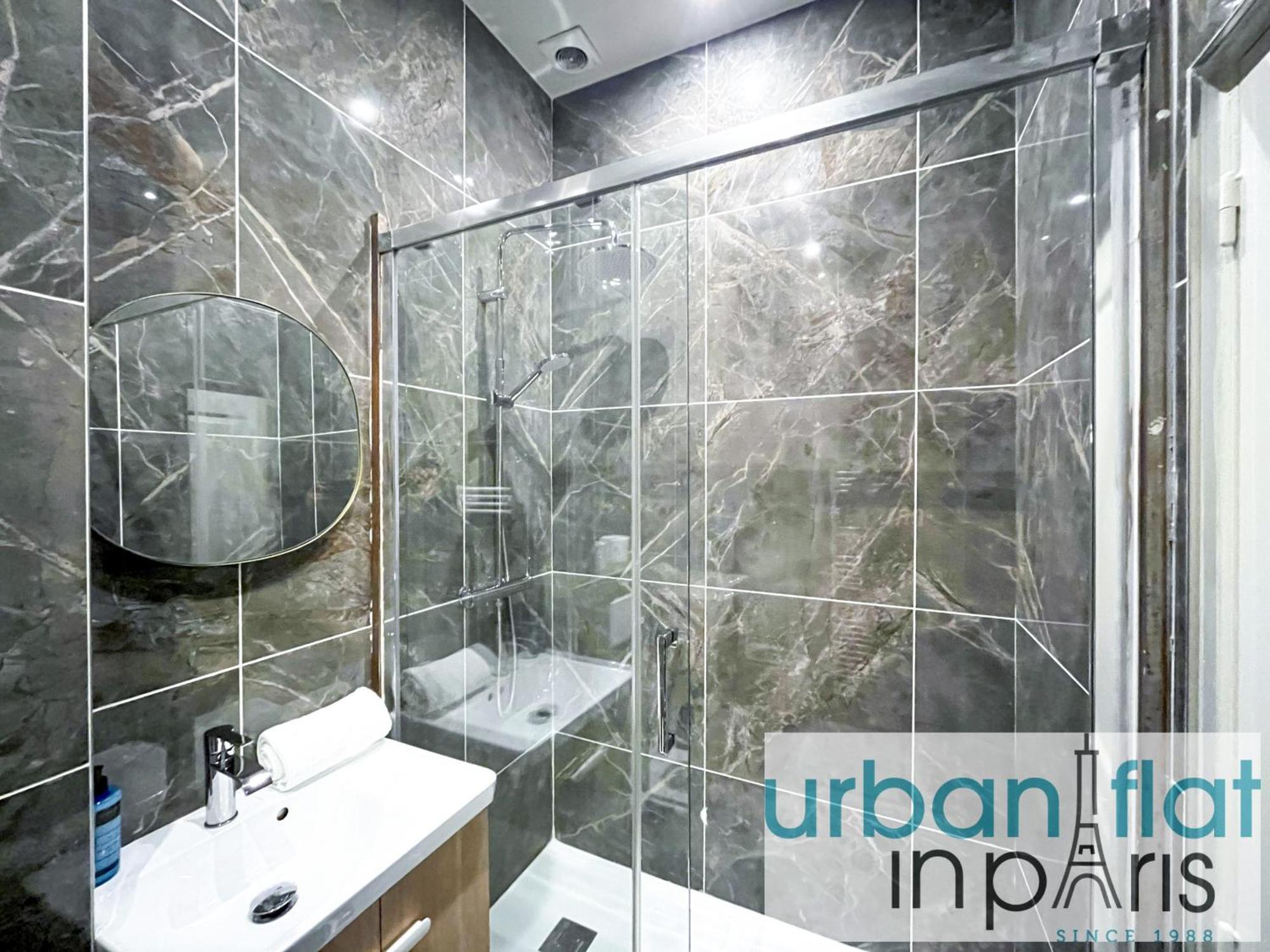 Urban Flat 63 - Beautiful 3 Bedroom Flat Champs-Elysees Paris Ngoại thất bức ảnh